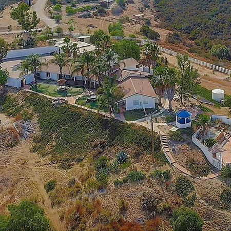 Private Home On 10 Acres - Heated Salt Pool & Jacuzzi, Mountain & City Views, Horseshoes, Basketball, Bbq, Golf Putting, Foosball, Croquet, Bose Stereo, White Cotton Bedding - Hilltop Hacienda, Pool Heat Optional Jamul Exterior foto